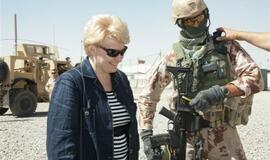 D. Grybauskaitė aplankė Lietuvos karius Afganistane