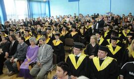 KU studentams - diplomų gavimo metas
