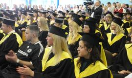 KU studentams - diplomų gavimo metas