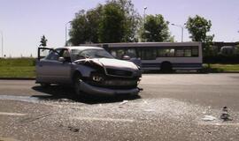 Klaipėdoje "Audi A8" taranavo maršrutinį autobusą