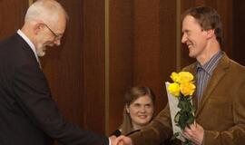 Rašytojui Vidui Morkūnui įteikta A. Vaičiulaičio premija