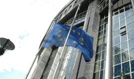 Valdžia jau dangstosi ES šantažu