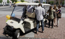 Abiturientų transporto priemonės - nuo vienaračių iki "vintažinių"