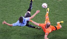 PAR 2010: olandai pusfinalyje įveikė Urugvajaus komandą