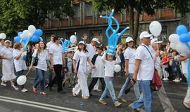 Spalvinga eisena nuskaidrino Jūros šventės nuotaiką