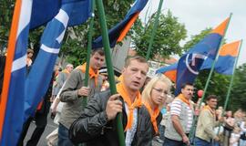 Spalvinga eisena nuskaidrino Jūros šventės nuotaiką