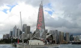 Iš plastikinių butelių pagamintas laivas įveikė Ramųjį vandenyną