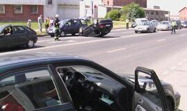 Avarijose - "Rover" markės automobiliai