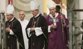 Arkikatedroje meldžiamasi už Algirdo Brazausko vėlę