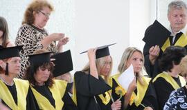 Klaipėdos valstybinės kolegijos absolventams įteikti diplomai