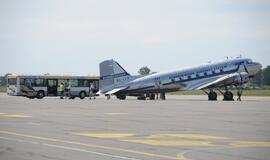 Palangos oro uoste - garsusis "Douglas DC3"