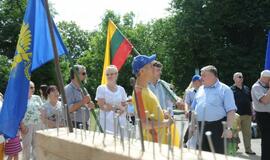 Klaipėdoje - akcija "Lietuvi, įkalk vinį į kubilą!"