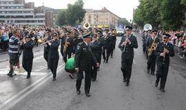 Spalvinga eisena nuskaidrino Jūros šventės nuotaiką