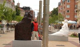 M. Mažvydo alėjoje dešimties skulptūrų pavidalu išryškėjo projektas "Balta alėja"