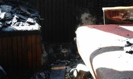 Gaisras Dituvoje - žuvo trys žmonės