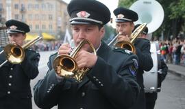 Spalvinga eisena nuskaidrino Jūros šventės nuotaiką