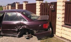 Avarija Tauralaukyje: "Volvo" taranavo "Audi"