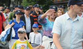 Spalvinga eisena nuskaidrino Jūros šventės nuotaiką