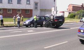 Avarijose - "Rover" markės automobiliai