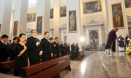 Arkikatedroje meldžiamasi už Algirdo Brazausko vėlę