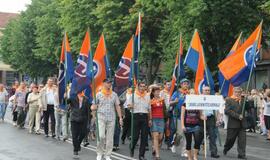 Spalvinga eisena nuskaidrino Jūros šventės nuotaiką