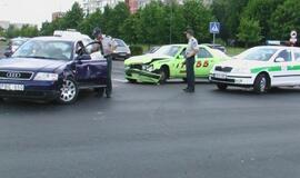 Avarija Vingio ir Smiltelės gatvių sankryžoje