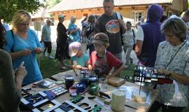 Dalia Grybauskaitė Klaipėdoje dalyvavo iškilmingoje žuvusiųjų jūroje pagerbimo ceremonijoje ir Etnografinėje pajūrio žvejo sodyboje surengtoje šventėje