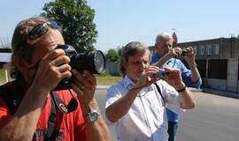 Iškilmingai atidarytas naujasis tiltas per geležinkelį