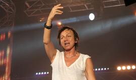 54 metų italų rokerė Gianna Nannini laukiasi pirmojo kūdikio