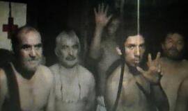 Kai kurie po žeme Čilėje įkalinti šachtininkai nori alkoholio