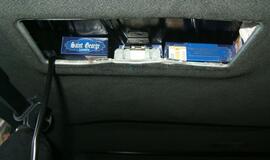 Automobiliuose įrengtos rusiškų cigarečių slėptuvės