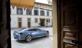 "Mazda" išplatino koncepcinio "Shinari" modelio nuotraukas