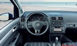 "Volkswagen" pristatė naują "CrossTouran" modelį