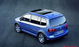 "Volkswagen" pristatė naują "CrossTouran" modelį