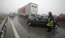 Per masinę avariją Portugalijoje žuvo 5 žmonės, 72 sužeisti