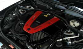 "Biuras" ant ratų: "Apple" ir "Brabus" sedanas "iBusiness"