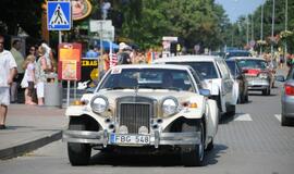 Palangoje vyksta amerikietiškų automobilių sąskrydis