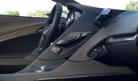 "Mazda" išplatino koncepcinio "Shinari" modelio nuotraukas