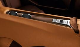 "Fisker" pristato hibridinį "Karma plug-in" automobilį