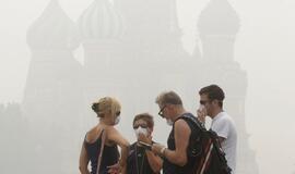 Rusijos miškuose tęsiasi gaisrai, Maskvą toliau gaubia smogas