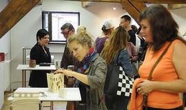 "Žmogus per savo gyvenimą pakeičia dešimtis odų"