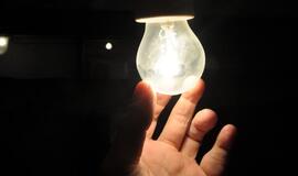 Europos Sąjunga atsisakė 75 vatų lempučių