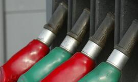 JAV automobilininkai atpigins degalus visame pasaulyje?