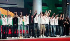 Lietuva pasitiko savo didvyrius - bronzą iškovojusią rinktinę