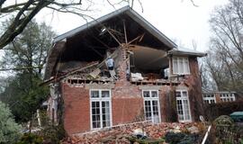 Naująją Zelandiją krečia stiprūs pakartotiniai smūgiai