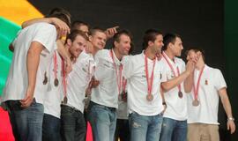 Lietuva pasitiko savo didvyrius - bronzą iškovojusią rinktinę