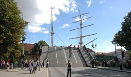 "Meridianas" sugrįžo į savo vietą