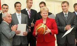 Lietuvos vyrų krepšinio rinktinei - prezidentės padėka