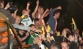 Lietuva pasitiko savo didvyrius - bronzą iškovojusią rinktinę