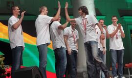 Lietuva pasitiko savo didvyrius - bronzą iškovojusią rinktinę